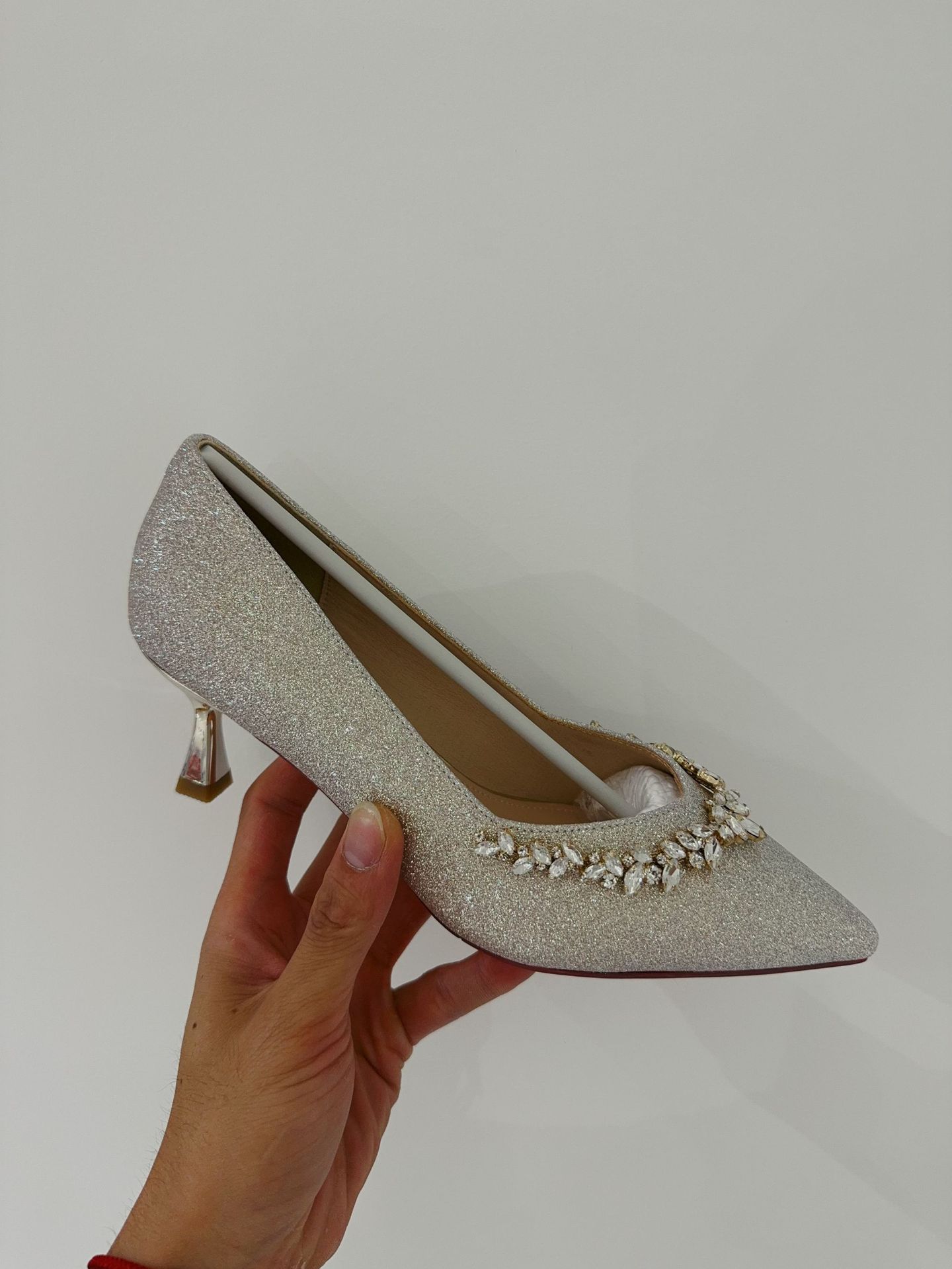 

Red wedding shoes, women s show clothes, two wear stiletto bridal shoes 2025 new pregnant women thick heel Chinese dress shoes 40