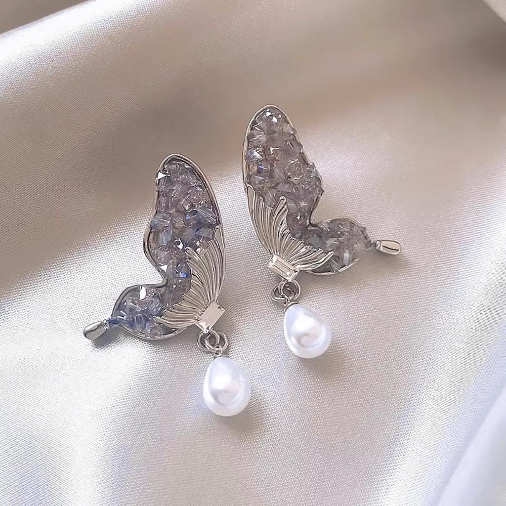 Simple Zircon Butterfly Earrings Light Luxury High-end Stud Earrings Temperament Fashionable Sweet Pearl Earrings Women