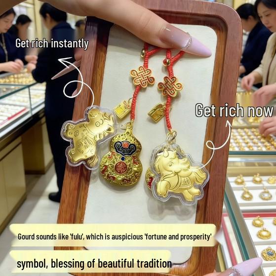 Cloisonné Enamel Copper Gourd Keychain: Luxurious 24K Gold High-End Ornament Gift for Couples and Clients