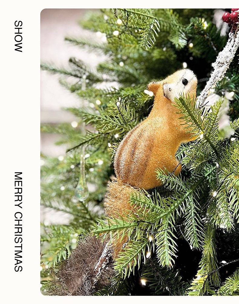 Creative Christmas Squirrel Ornament - Simulated Pendant for Tree Decoration