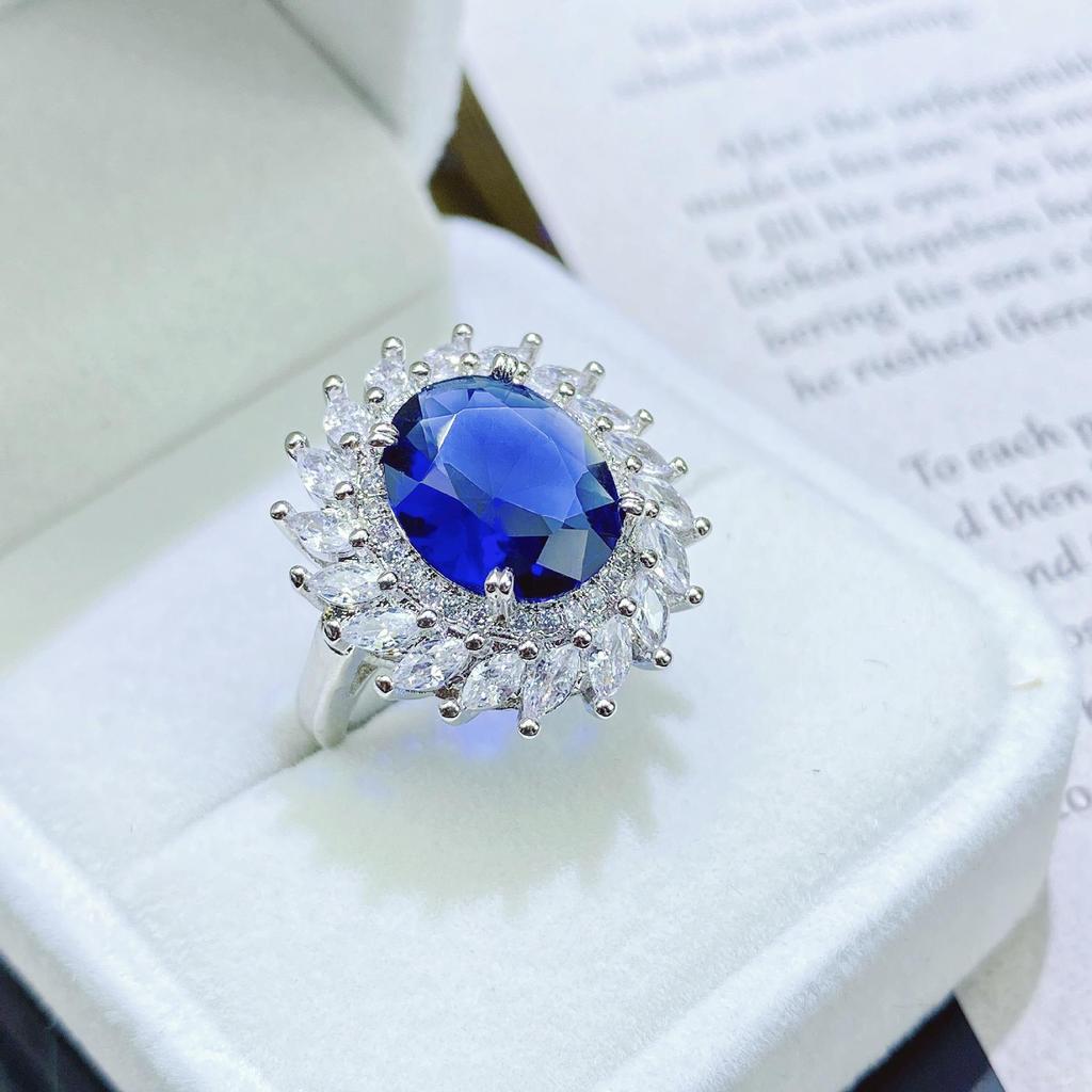 18k White Gold-Plated Luxury Ring with Royal Blue Tanzanite Imitation