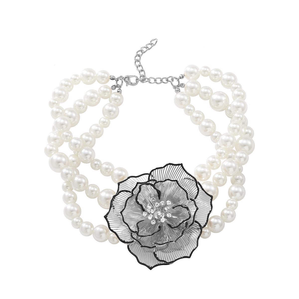 

Комплект украшений в стиле ретро с ожерельем, браслетом и серьгами из жемчужной камелии для женщин