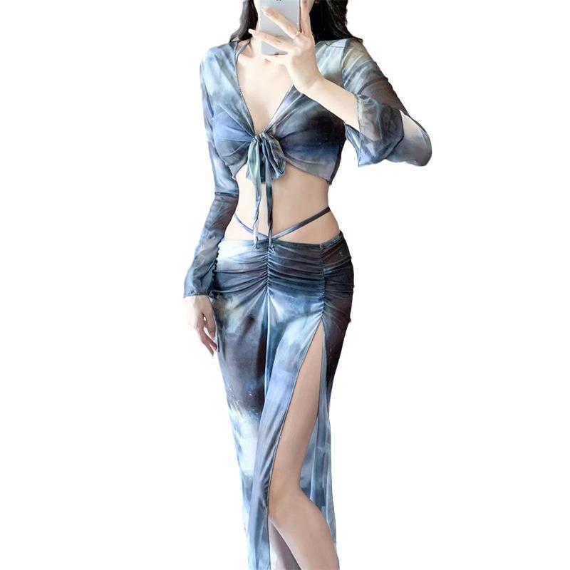 2024 Europäischer & Amerikanischer Sexy Bikini 4-teiliges Set: Langer Rock, Fleischbedeckend, Schlank, Badeanzug mit Schlitz für Urlaub und heiße Quellen.