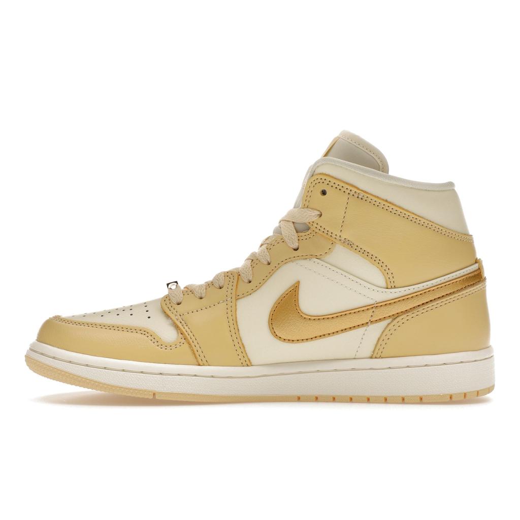 Cumpără Pantofi sport pentru femei Air Jordan 1 Mid Pale Vanilla Gold Crem  Metallic-Gold Cocos-Milk FB9892-200 | Joom
