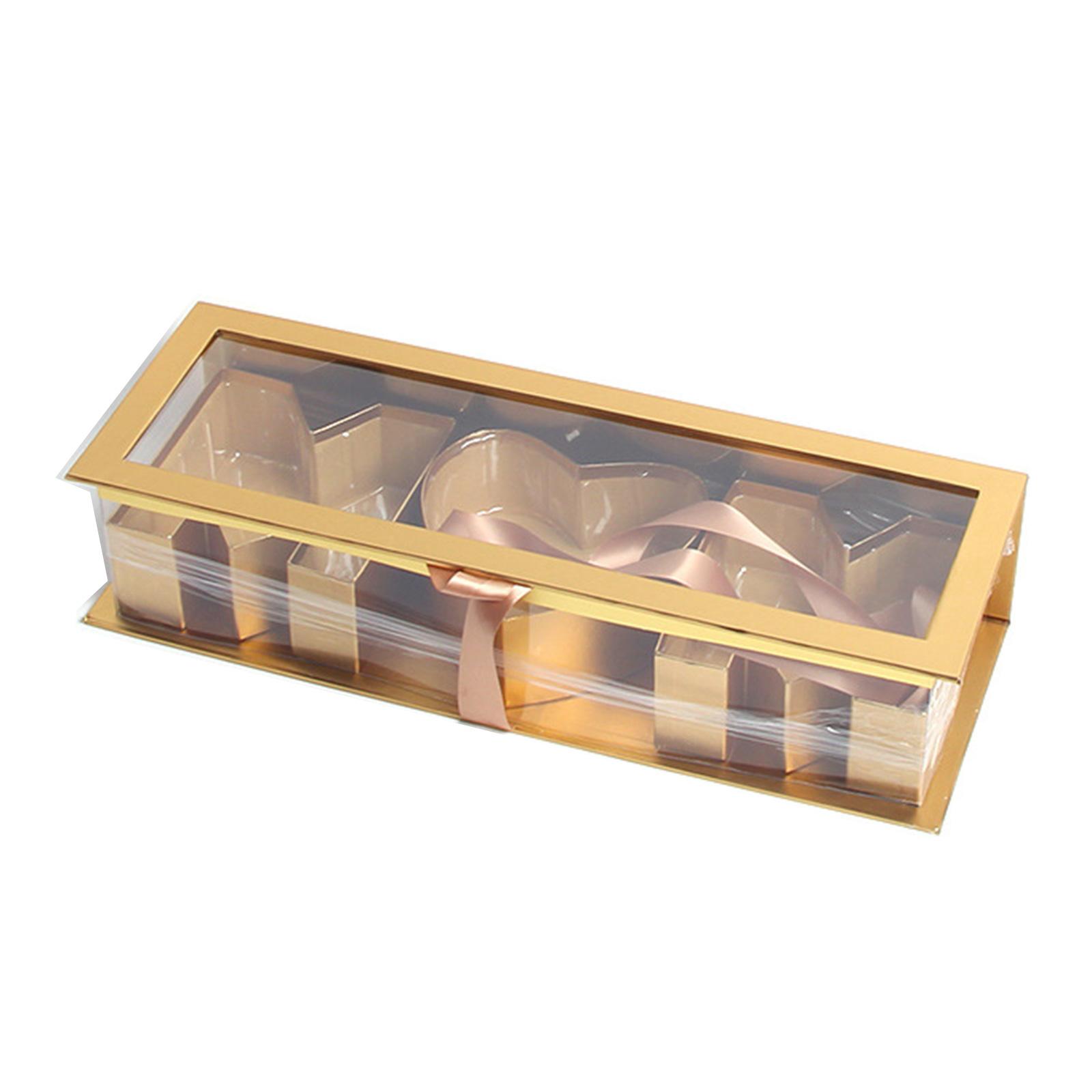 

Стильная подарочная коробка для цветов, которую можно наполнить. Шикарная коробка с цветочной композицией. Футляр для подарка на День матери и особые события. золотой