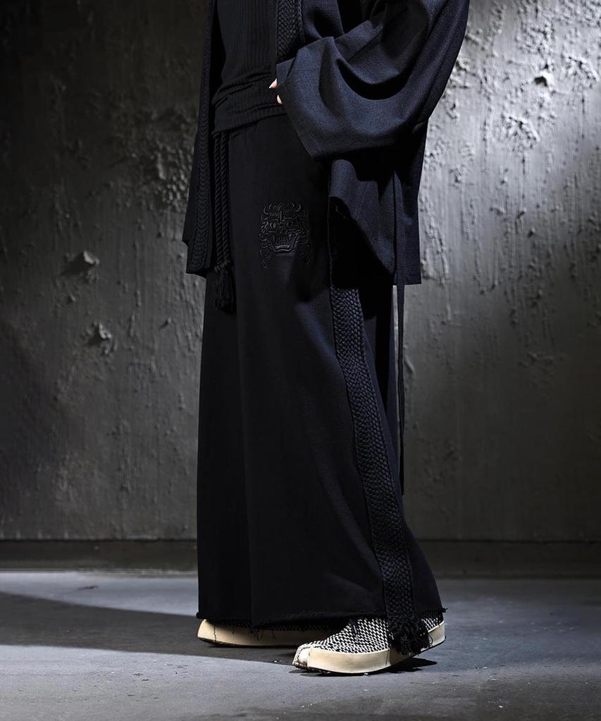 Kileutimuka Embroidered Black Rope Cut Wide Pants