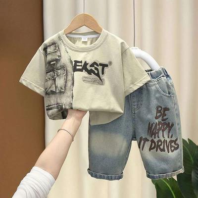 Σετ Καλοκαιρινών Ρούχων για Αγόρια 2-8 Ετών T-shirt με Κοντό Μανίκι και Σχέδιο Γράμματα + Τζιν Σορτς 2 Τεμάχια Κοστούμι Για Παιδιά Όμορφο Casual Ντύσιμο