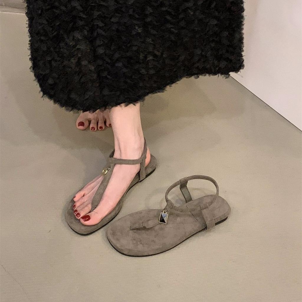 Flache Retro-Zehensandalen in Gelb, Feenschuhe neu mit Rock, schwarze Schuhe