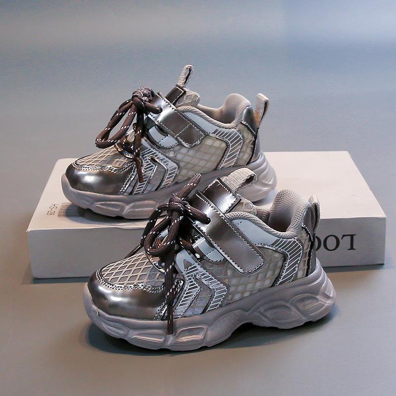 

Лето 2025 новая детская детская обувь для папы девочки дышащая сетчатая обувь летняя спортивная обувь зарубежная универсальная детская 25 серебряный серый