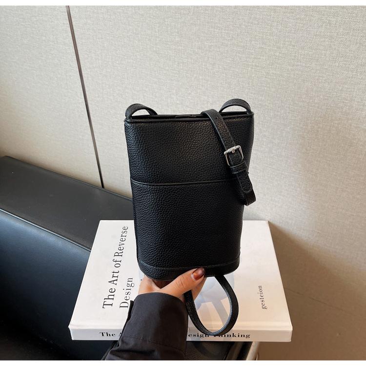 Beliebte kleine Tasche Damen Sommer 2025 neu einfache und vielseitige Umhängetasche Handytasche
