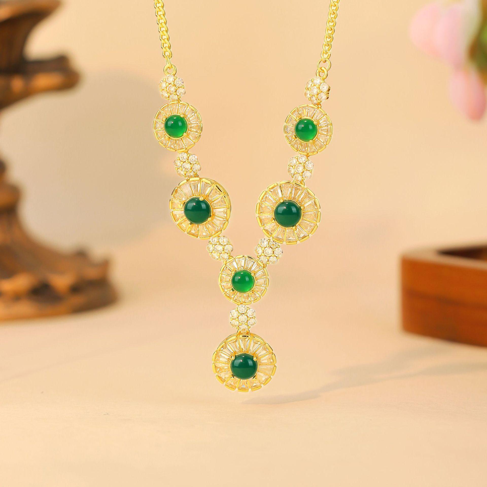 Ice Green Jadeite Necklace: Women s Fashionable High-End Clavicle Chain Electroplated Gold