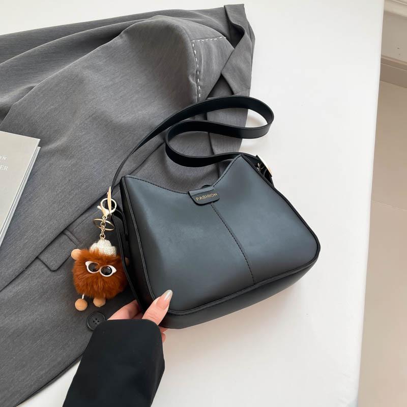 Casual Large-capacity Foreign Style 2054 New Trend Pendant Fashionable Solid Color Simple Crossbody Shoulder Bucket Bag