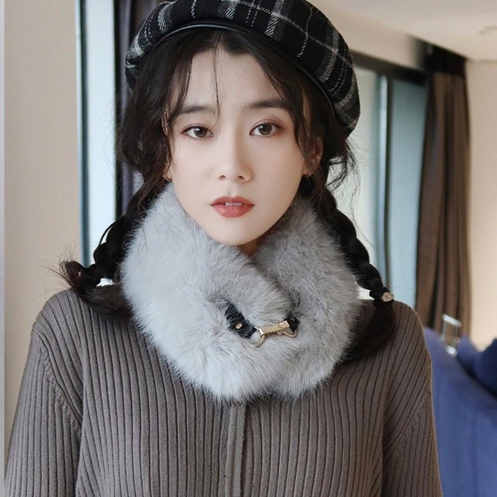 Elegant Faux Fur Neck Collar Fluffy Neck Protection Scarf Soft Winter Warm Coat Fake Collar
