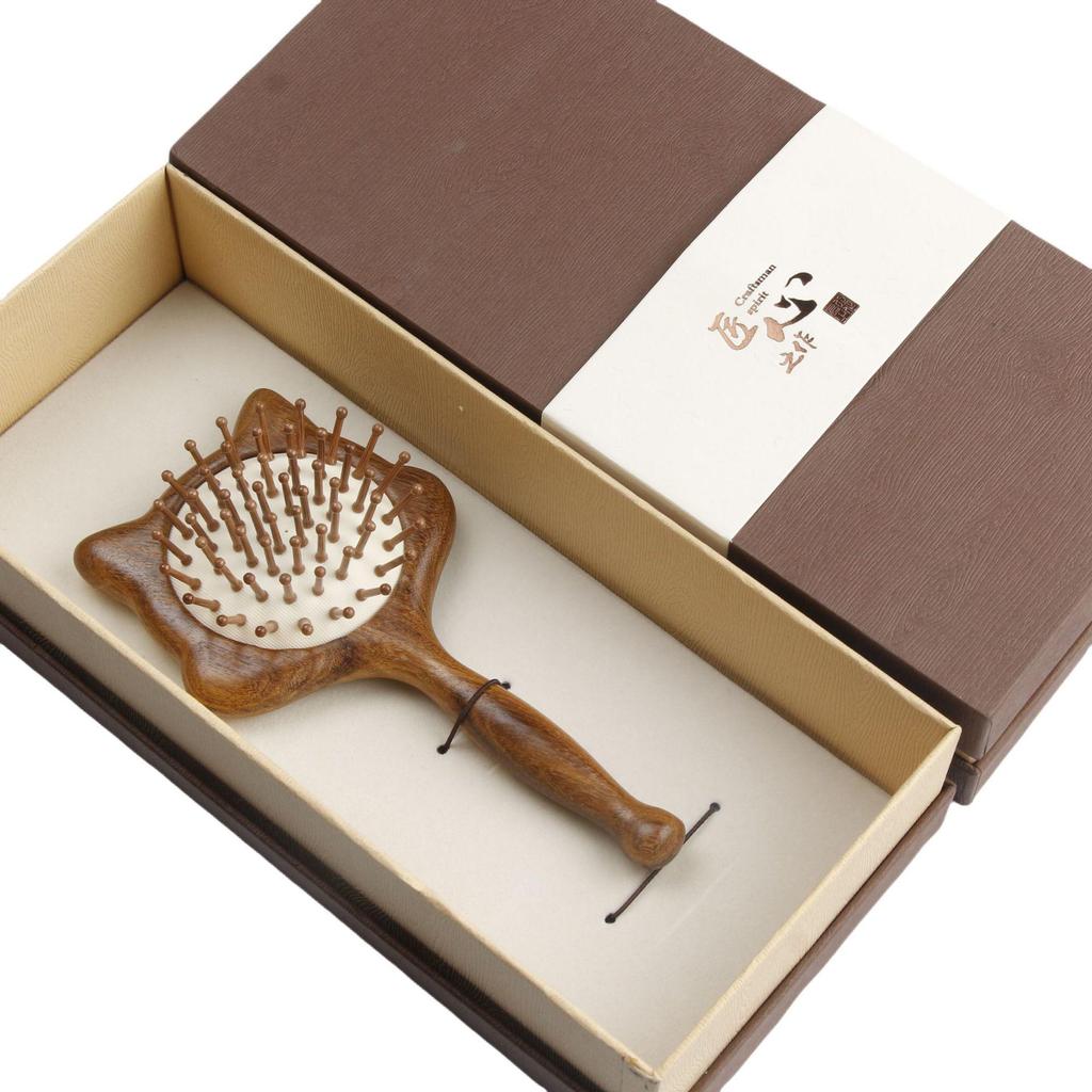 Sandalwood Cat Head Air Cushion Comb for Kids - Smooth & Portable Hairdressing Brush