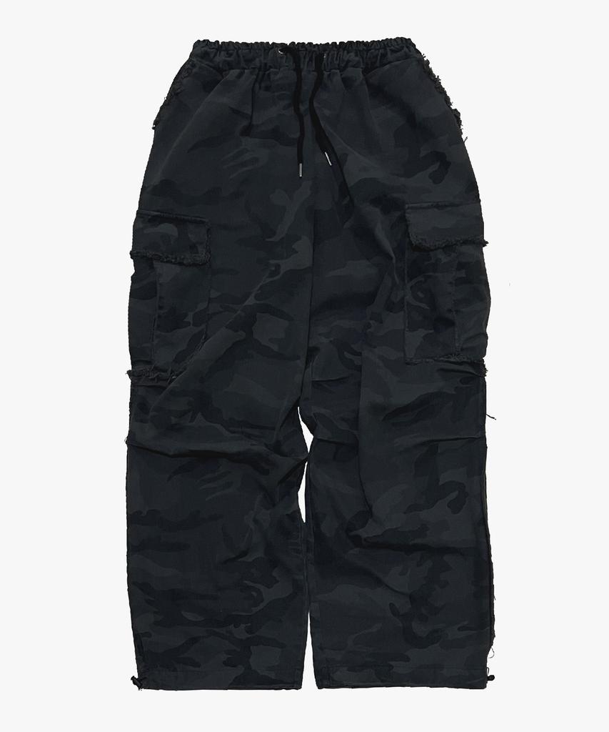 Nainneoscheu Grunge Camo Cargo Pants_Charcoal