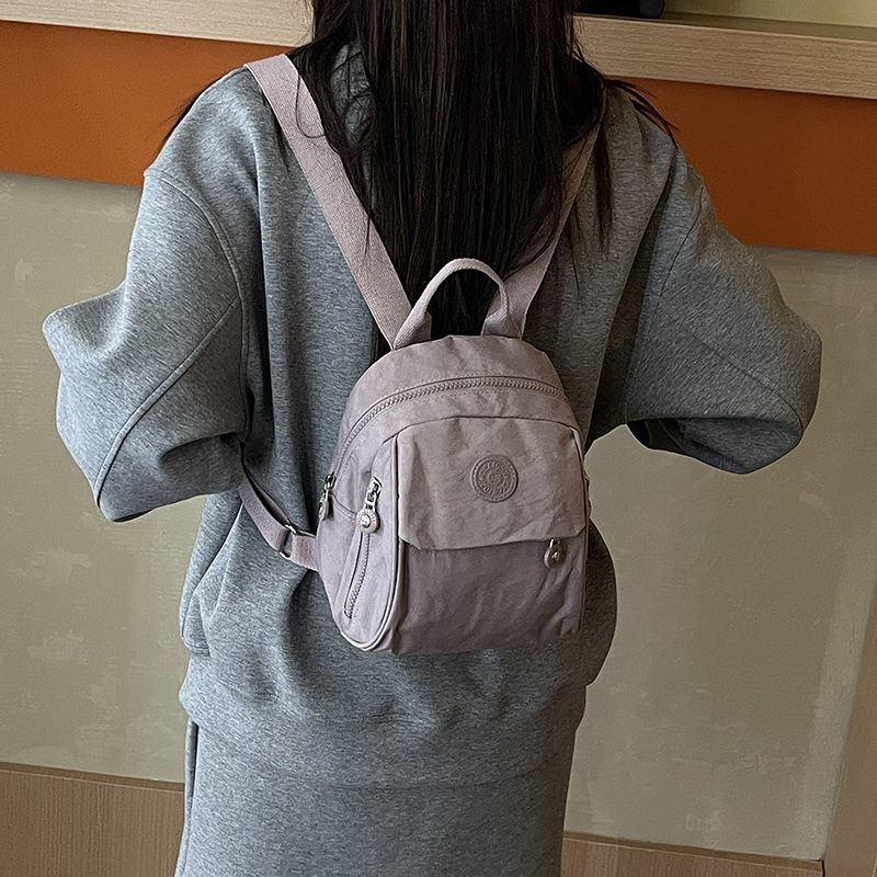 Korean version of Internet celebrity niche women's bag, college students shopping and traveling casual versatile lightweight mini backpack