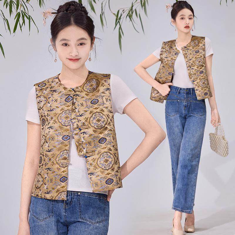 

Women s Elegant Chinese Retro Jacquard Embroidery Sleeveless Vest Medium