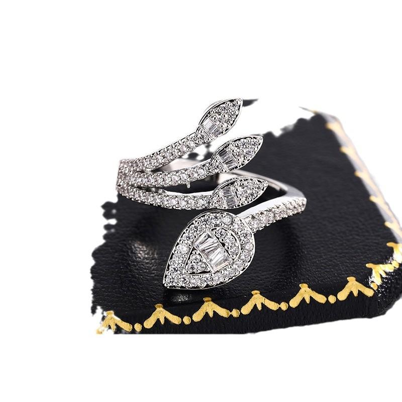 Creative Leaf Zircon Ring European and American Fashion Luxury Micro Inset Engagement Banquet Ring