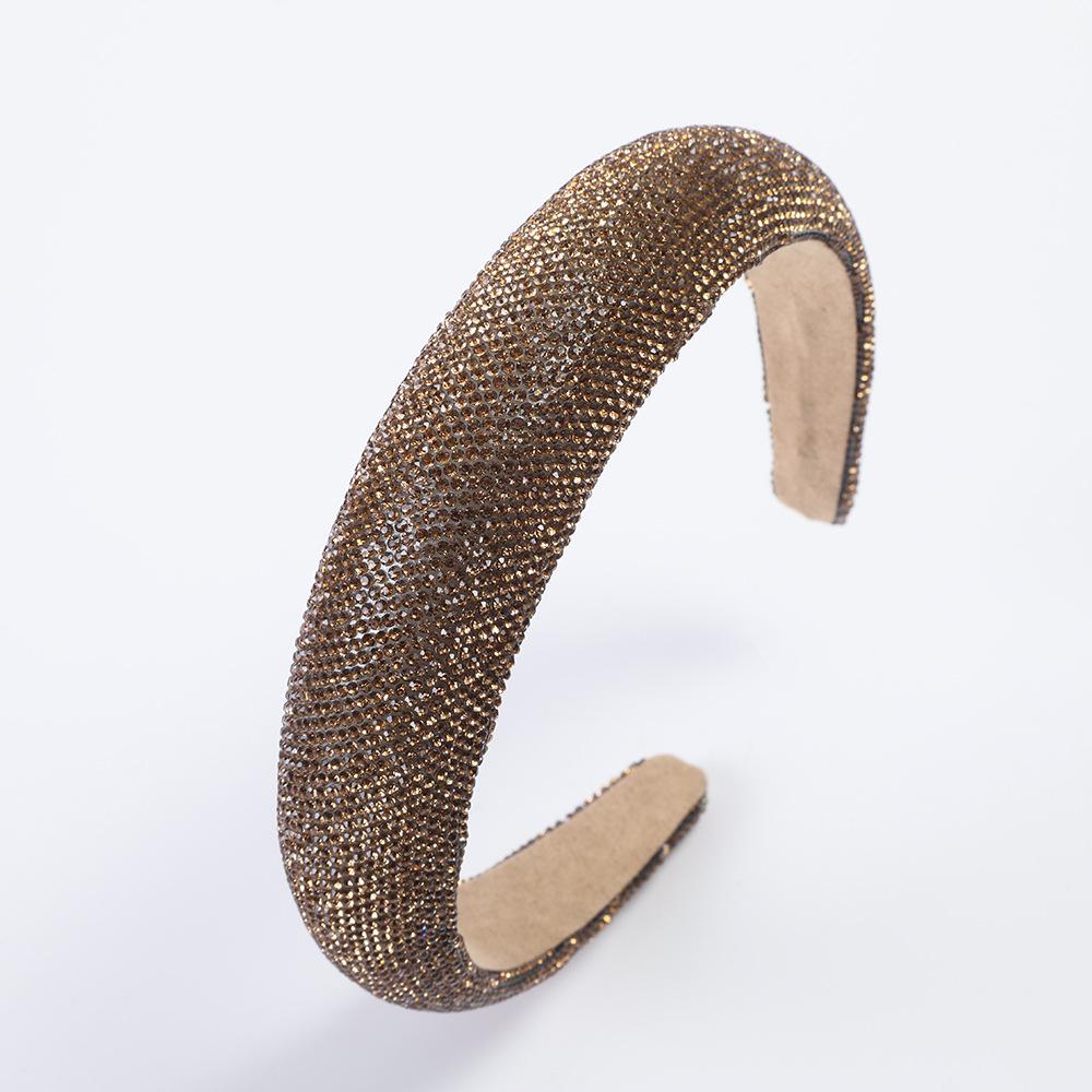 

Полный бриллиантов, супер блестящие темпераментные повязки на голову, модные и универсальные, цветные бриллианты, прессованные повязки на голову, простая индивидуальность темно-коричневого