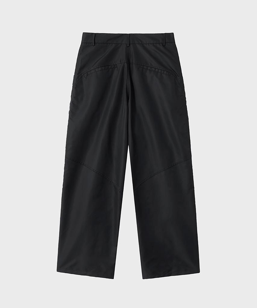 Diantipeullaespom One-Pleat Wide Pants (Black)