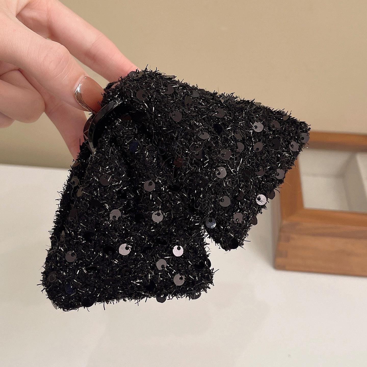 Women s Elegant Black Sequin Hair Claw Clip - 2025 Stylish Triangle Accessory чёрный