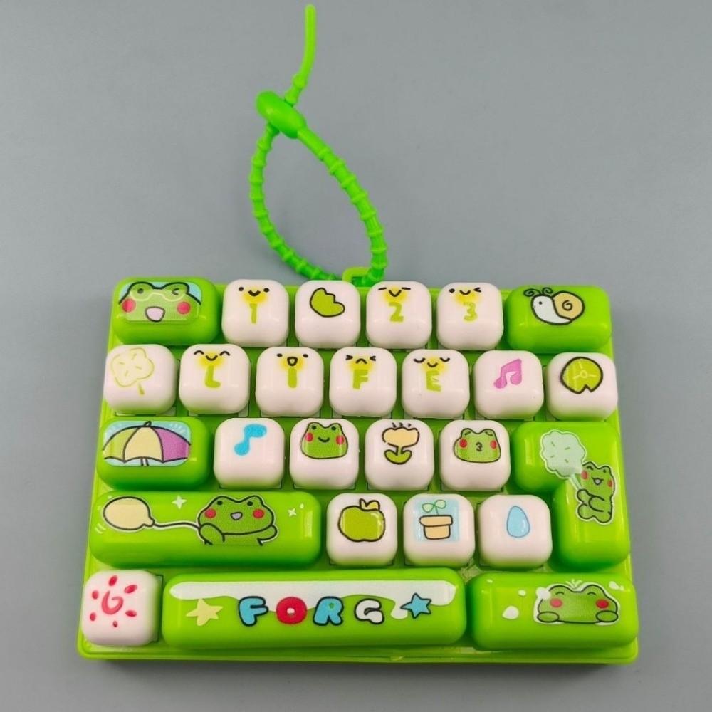 Simulation Keyboard 26 Key Keyboard Keychain Mini Keyboard Keycap Clicker Desk Ornament