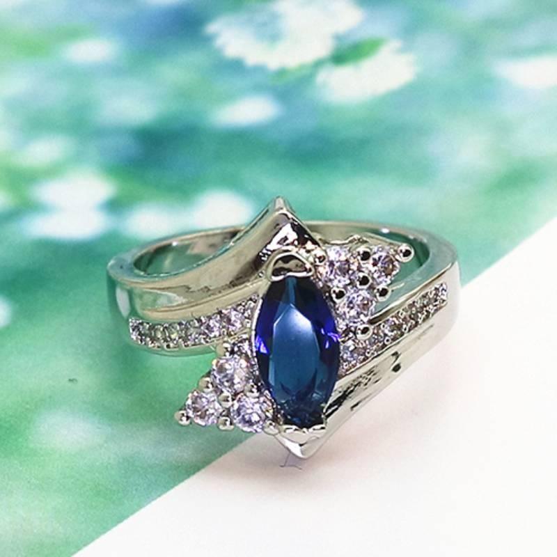 Stunning Blue Geometric Ring Crafted With Copper For Elegant Fashion Statement