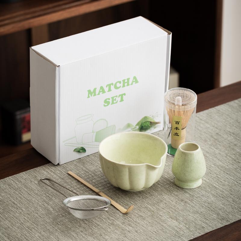 

Набор из 5 предметов изысканного набора для чая матча, керамическая чаша для матча в форме лепестка с бамбуковой ложкой, подставка для миксера, венчик для взбивания яиц, фильтр, чайная ложка, традици Five-piece Set бежевый