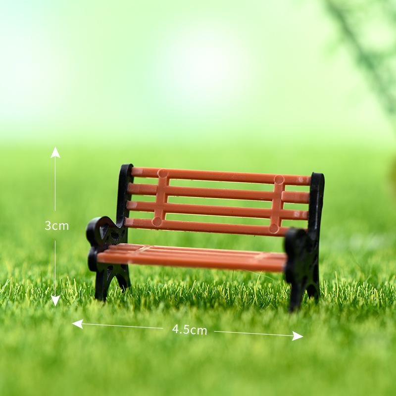 Moss Micro Landscape Succulent Potted Plant with Park Recliner Chair Ornament