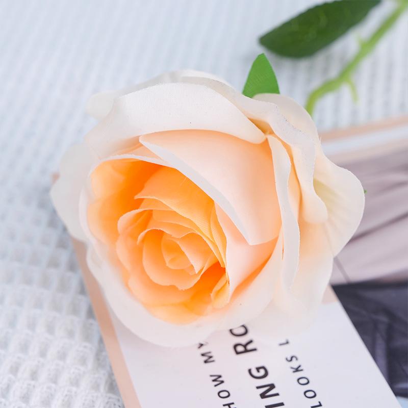 Cachoeira de Parede de Rosas de Seda - Flanela Vermelha Decoração de Casamento e Dia dos Namorados