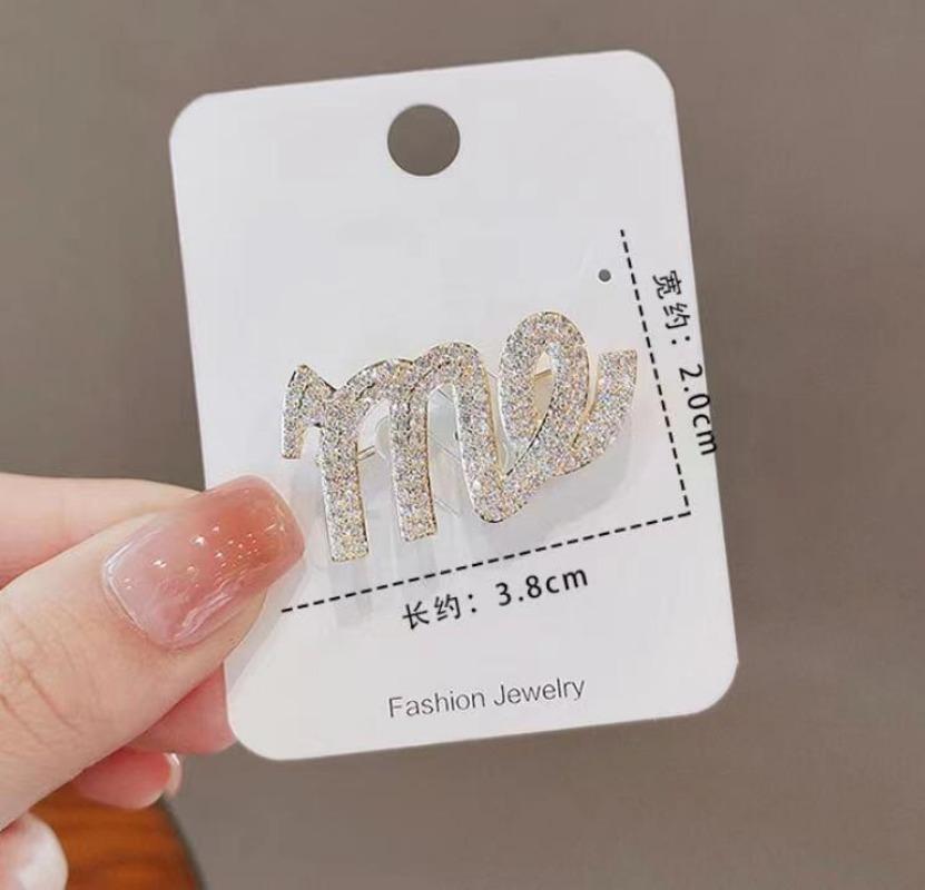 Letter Brooch Corsage Golden Style Suit Cardigan Suit Pin Anti-glare Button Overcoat with Accessories