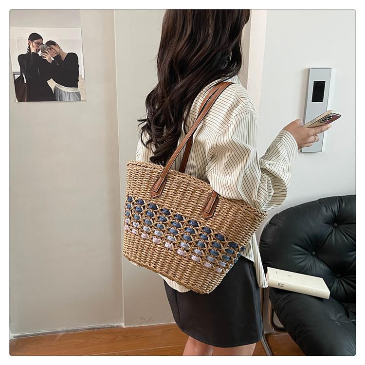 Einfache und vielseitige Damen-Strandtasche Sommer neue Stroh-Webtasche Damen große Kapazität Strandurlaub Webtasche