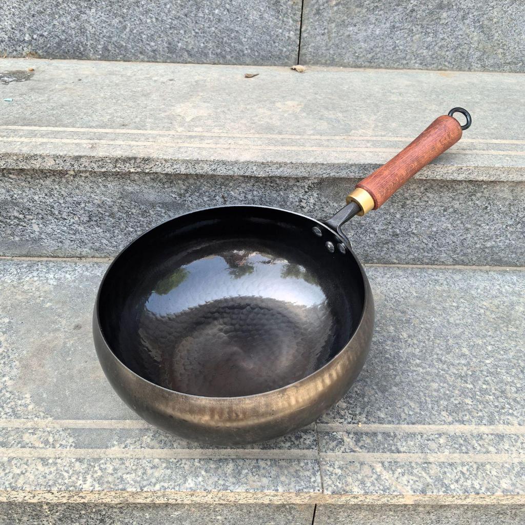 Zhangqiu Mirror Surface Hand-Forged Wrought Iron Non-Stick Wok and Stew Pot
