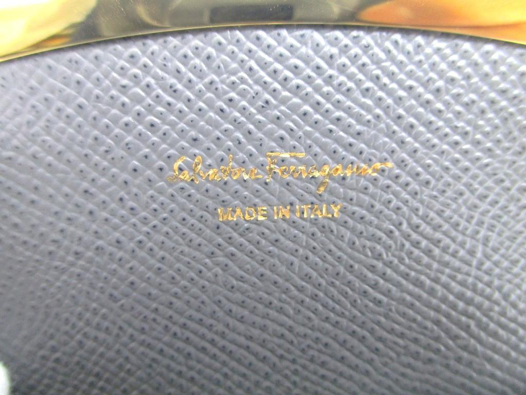 Authentic Salvatore Ferragamo Gray Black Leather Business Card Holder #a746  Refurbished