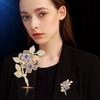 Ladies' Light Luxury Design Elegant Flower Brooch Fashionable And Versatile Niche Design Sense Flower Brooch Daily Accessories