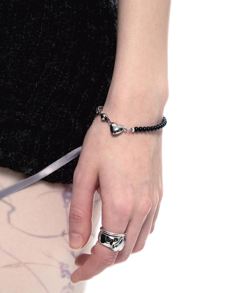 Sentiments No.438 [Black] Onyx Heart Bracelet