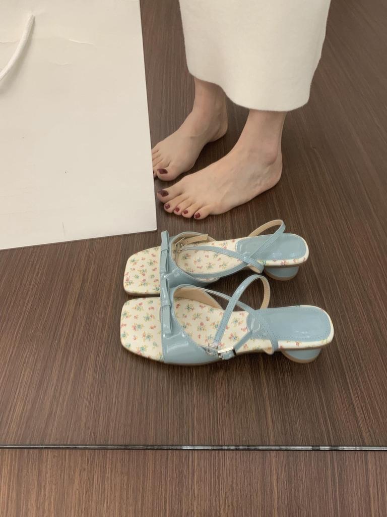 Small fresh open-toed square-headed floral sandals women's small thick-heeled shoes