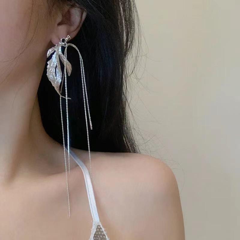 Silver Leaf Long Tassel Earrings For Round Face Women Versatile Design