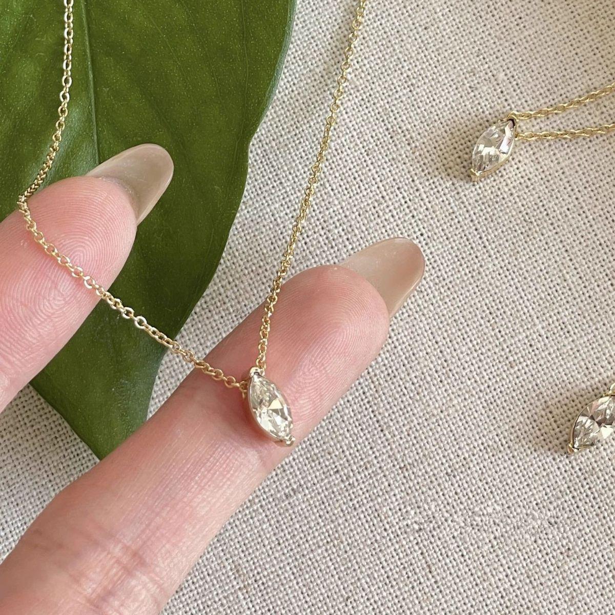 

925 Sterling Silver Geometry Pendant Necklace for Women Exquisite Zircon Light Luxury Jewelry Temperament Gifts Silver