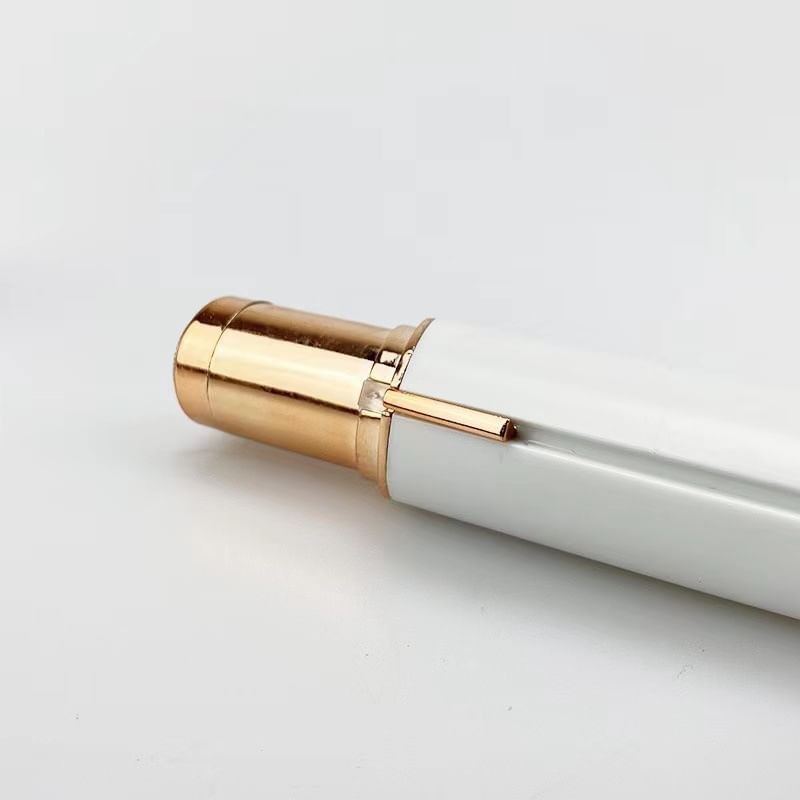 HOMTEC - Wiederaufladbarer Gesichts-Haarentferner