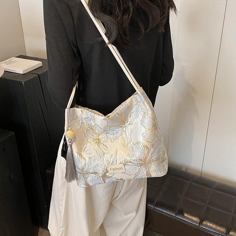 Bag women's large-capacity new summer versatile shoulder bag high-end women's tote bag