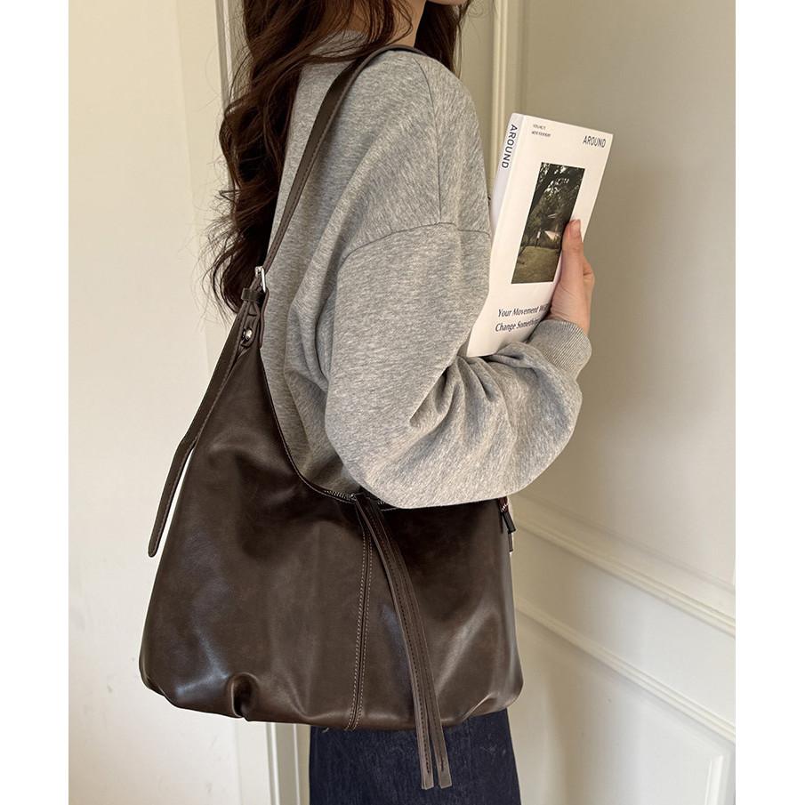 IELGY Retro Underarm Bag Large Capacity Crossbody Tote Bag