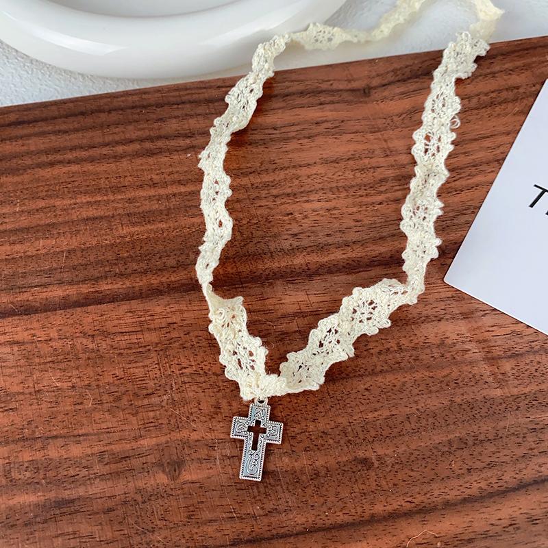 

Солодкий Прохолодний Порожнистий Хрест Підвіска Мереживна Стрічка Чокер Намисто Для Жінок Дівчат Ланцюжок на Ключицю Ювелірні Вироби Подарунок на Вечірку