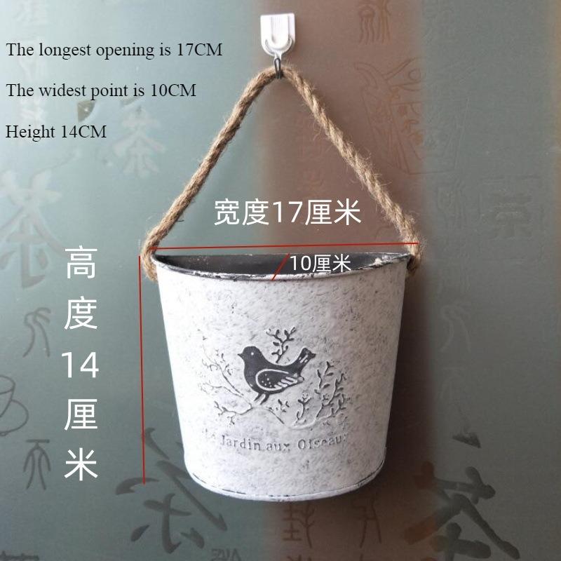 

Retro Iron Art Wall-mounted Hanging Basket Flower Bucket Garden Courtyard Flowerpot Wall Decoration Balcony Bucket Hanging білий