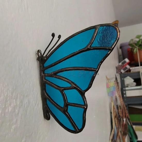 Decorazione da Parete Farfalla in Acrilico 3D Effetto Vetro Colorato Farfalla Decorativa a Mezza Ala Cattura Sole per Esterno Interno Giardino Patio Recinzione Decorazione Murale