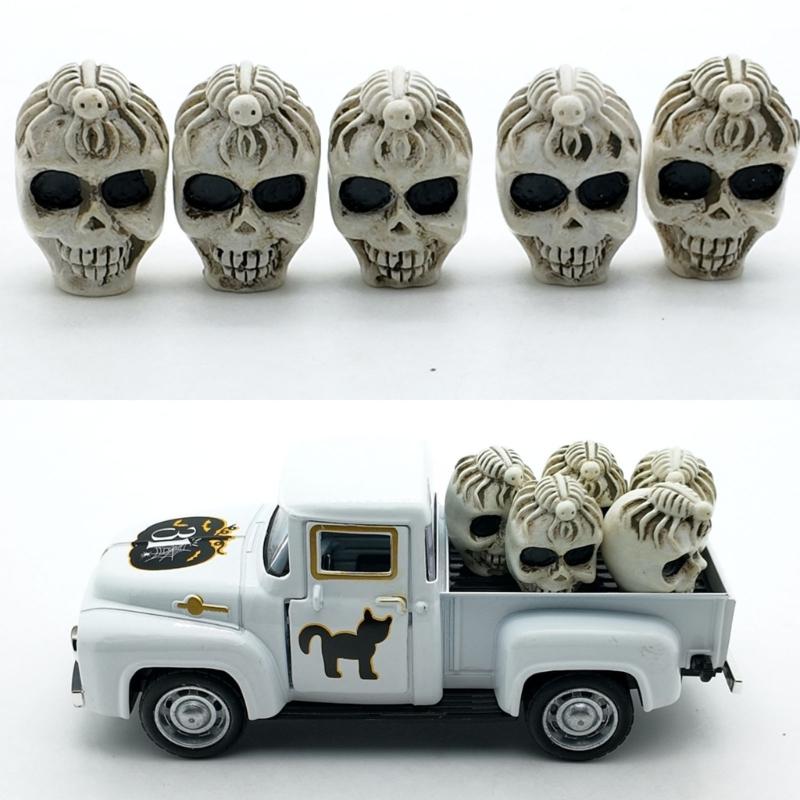 Antique Miniature Haunted Ghostly Truck Ornament Metal Shelf Decors Farmhouses Kitchen Accent For Halloween Enthusiasts