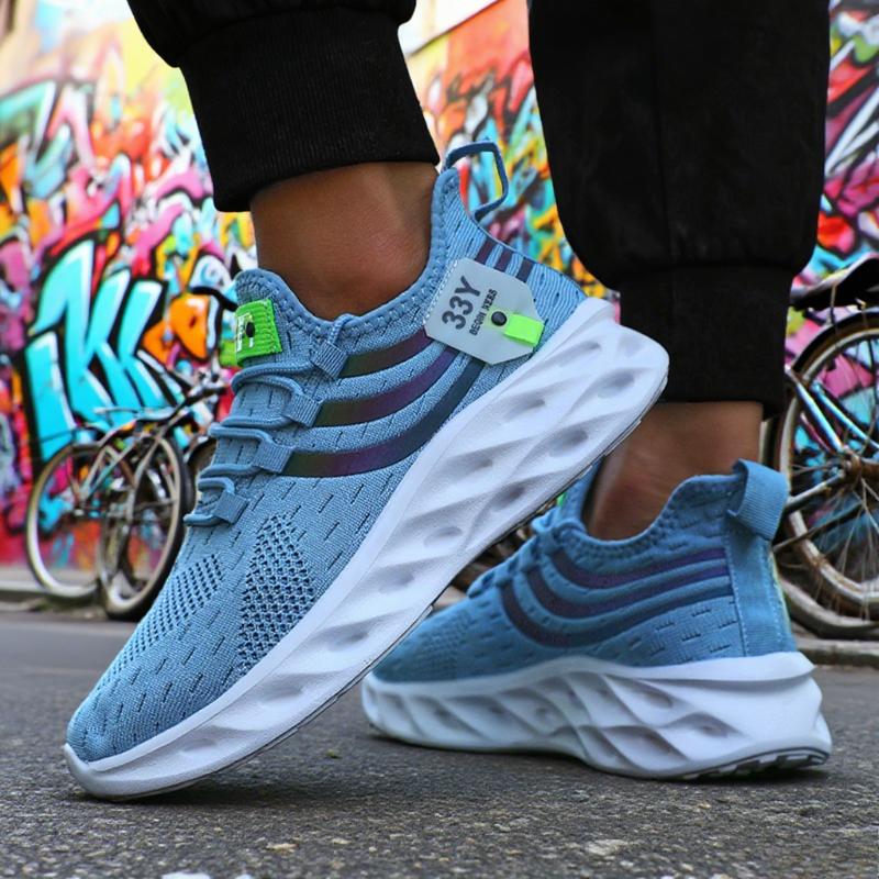 Summer Trending Men Running Shoe New Men Design Breathable Height Increasing Sneakers Soft Soled Cushioned Mesh Sneakers For Men