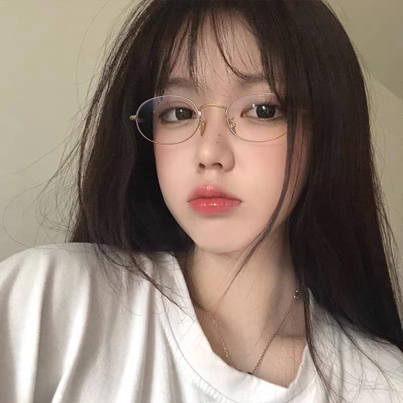Small Oval Myopia Glasses: Anti-Blue Light, Lightweight, Retro Style for Small Faces and Women