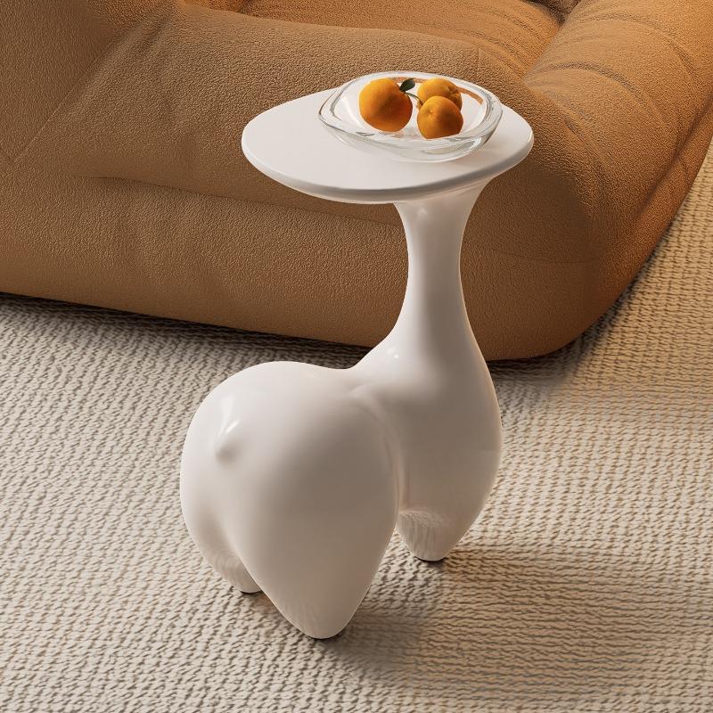Rabbit Side Table Modern Cute Bedside Tables Multifunctional Living Room Coffee Table Minimalist Interior Luxury Tea Tables