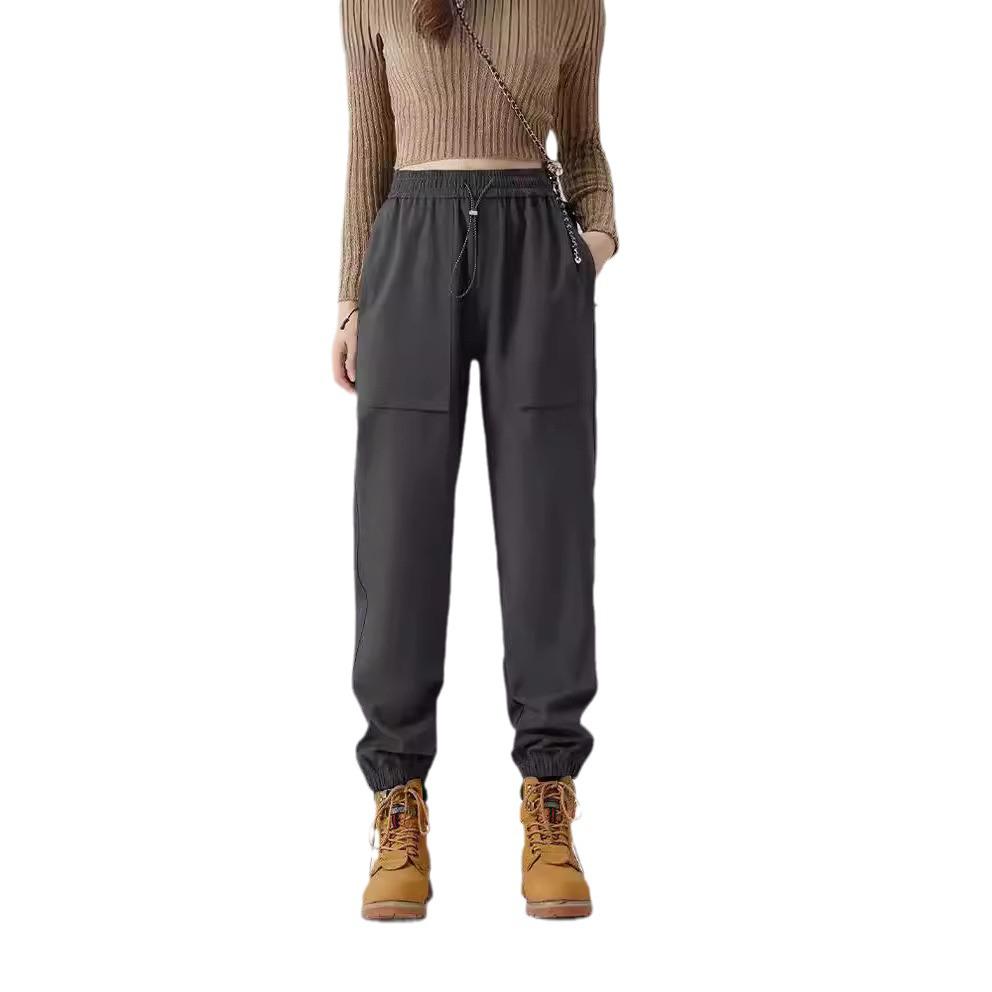 Pantalon de randonnée softshell coupe-vent et imperméable pour femmes de Bird, adapté aux sports de plein air et aux loisirs de printemps, d'automne et d'été.